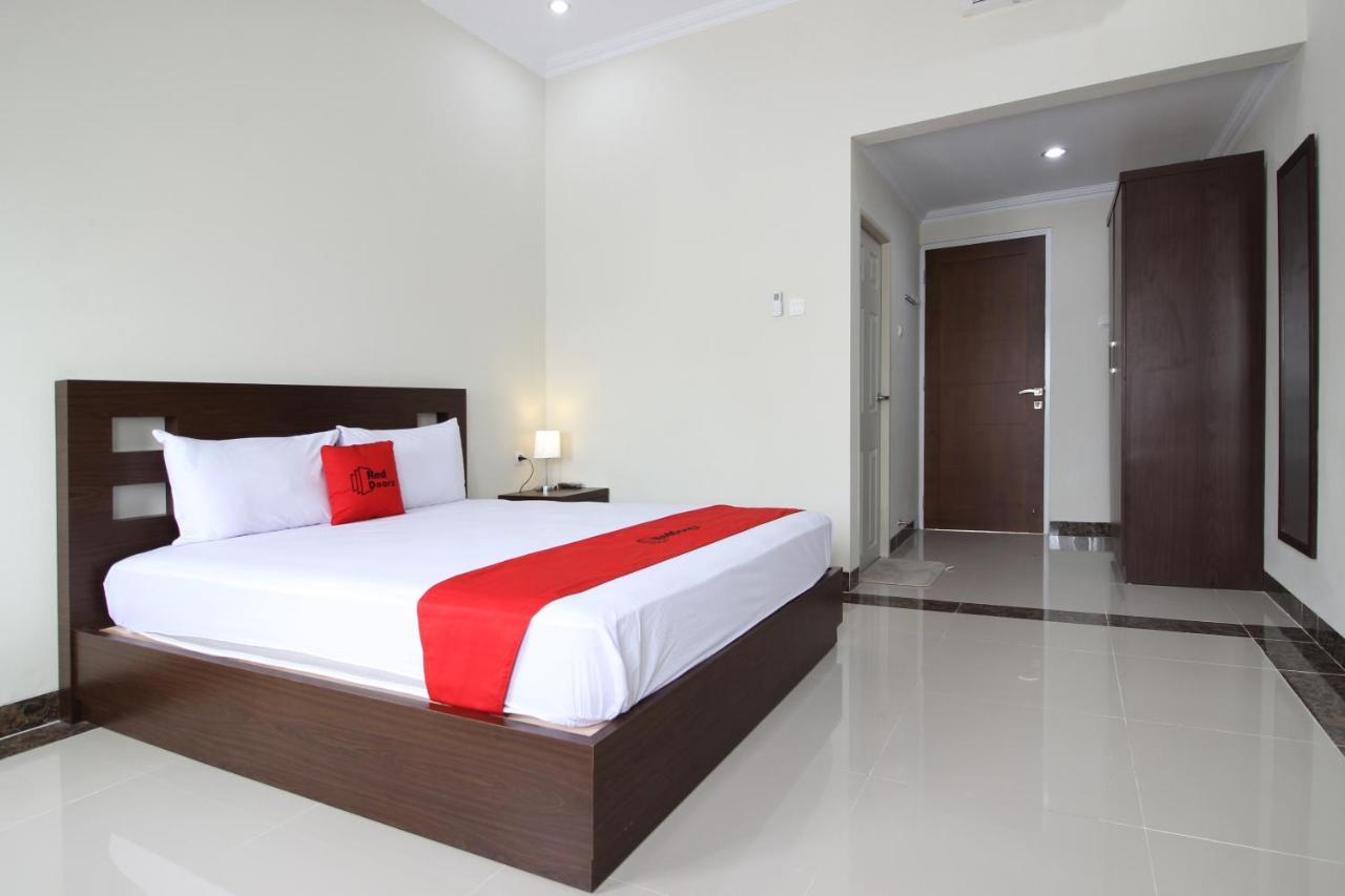 Reddoorz Syariah Plus @ Jakal Bawah 3 Kejayan Ngoại thất bức ảnh