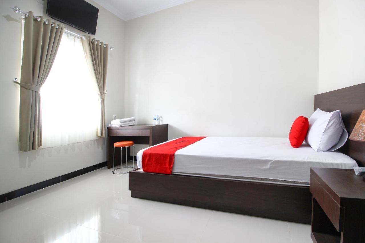 Reddoorz Syariah Plus @ Jakal Bawah 3 Kejayan Ngoại thất bức ảnh