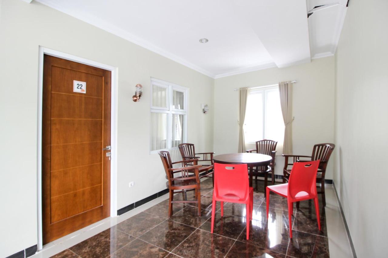 Reddoorz Syariah Plus @ Jakal Bawah 3 Kejayan Ngoại thất bức ảnh