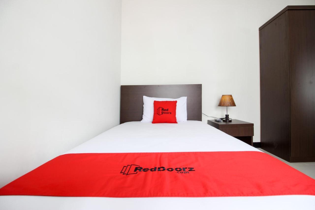 Reddoorz Syariah Plus @ Jakal Bawah 3 Kejayan Ngoại thất bức ảnh